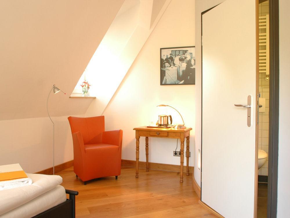 Hotel Mutterhaus Duesseldorf Bagian luar foto